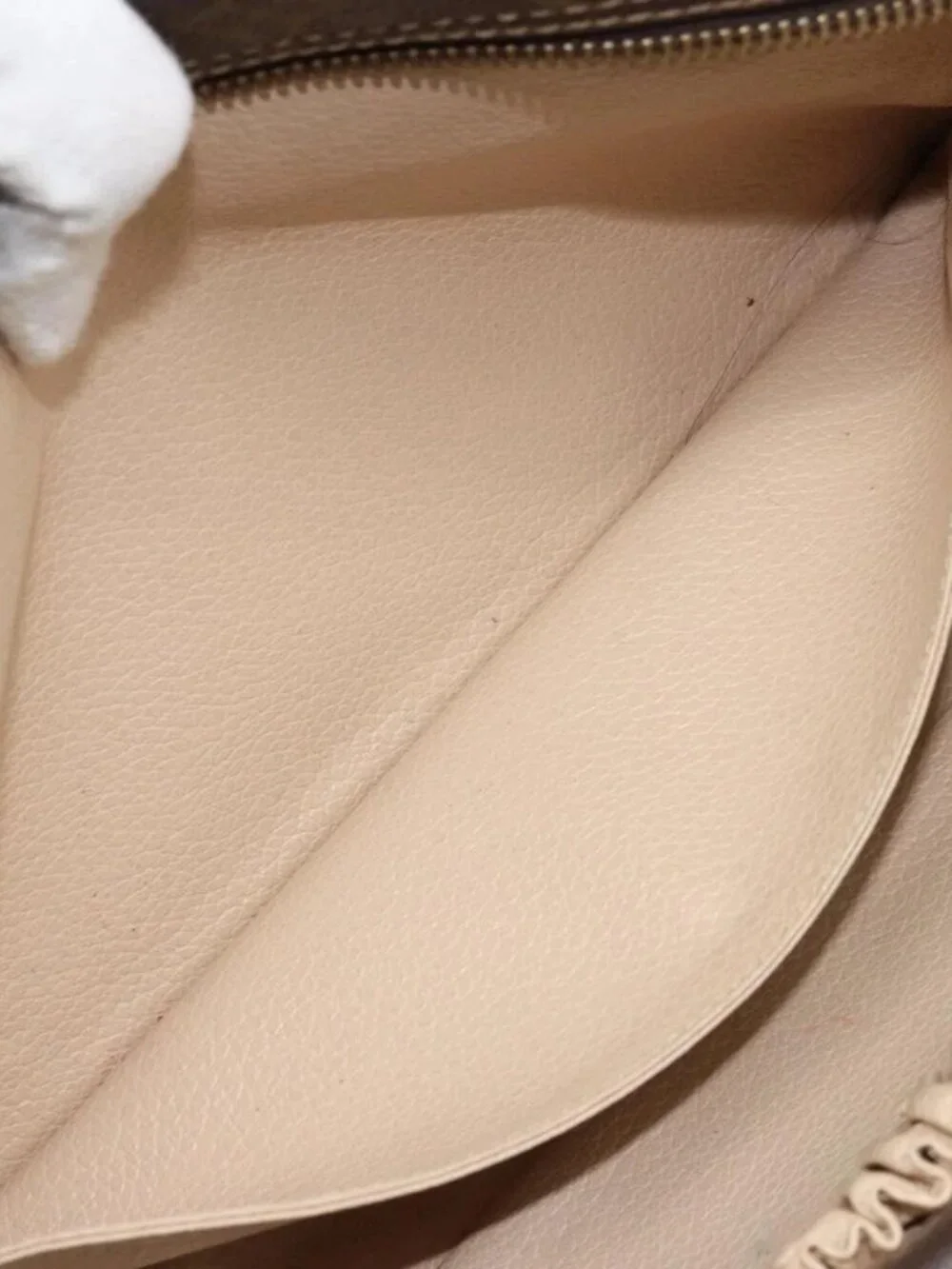 Louis Vuitton brand	louis vuitton